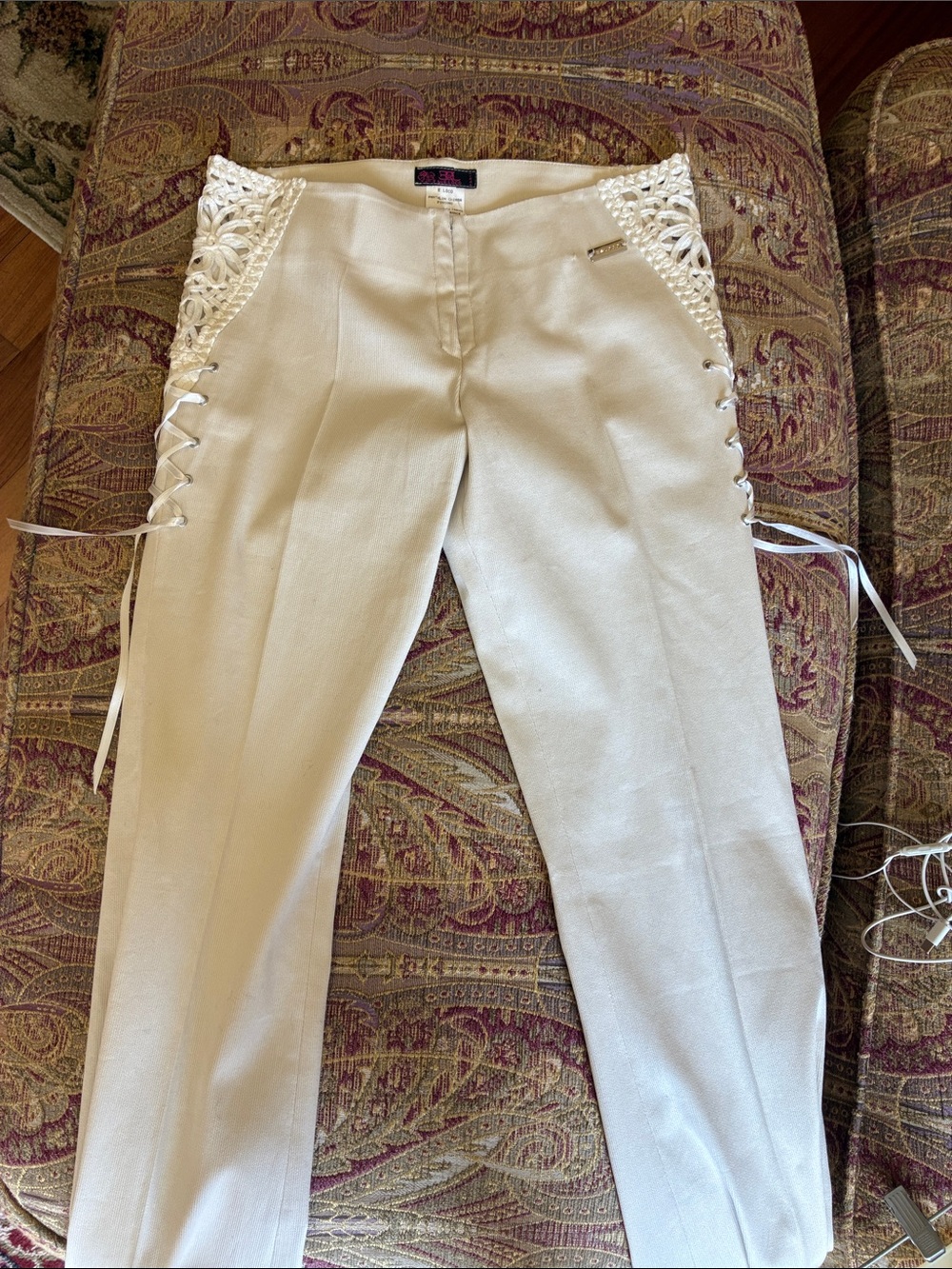Y2K Low-rise White Lace-Up Detail Trousers
